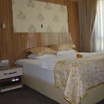 Yildirim Hotel