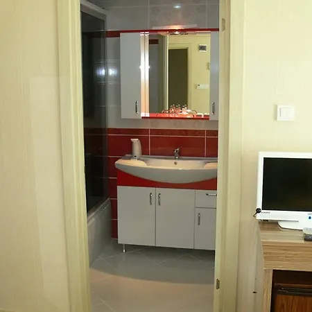 Yildirim Hotel